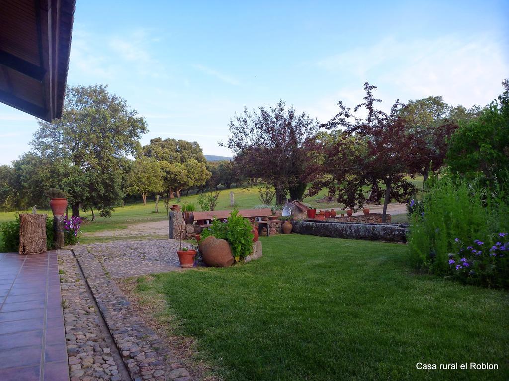 Casa Rural El Roblon Sartajada Zewnętrze zdjęcie