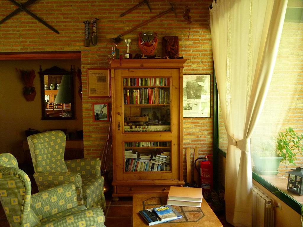 Casa Rural El Roblon Sartajada Zewnętrze zdjęcie